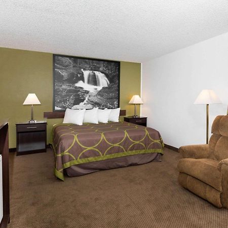 Hotel Super 8 By Wyndham Missoula/Brooks Street Exterior foto