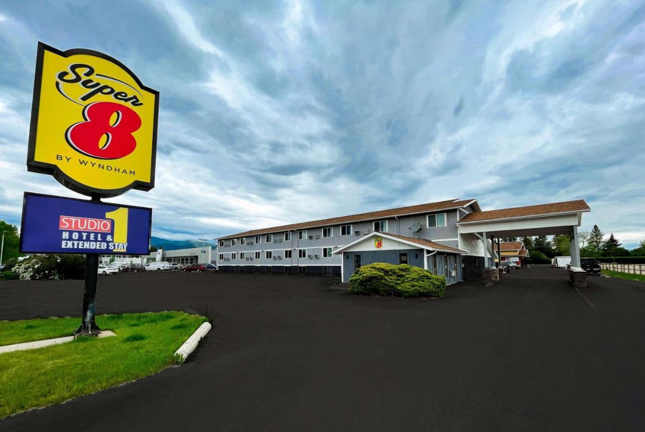 Hotel Super 8 By Wyndham Missoula/Brooks Street Exterior foto